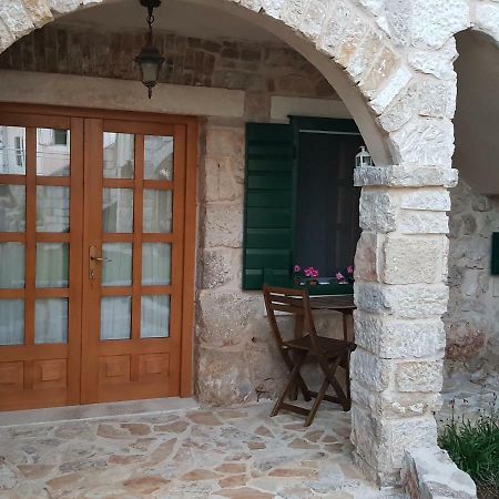 Dvori Svetog Mihaela Apartment Šibenik Exterior foto