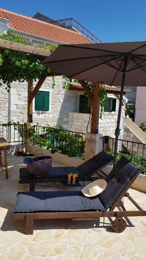 Dvori Svetog Mihaela Apartment Šibenik Exterior foto